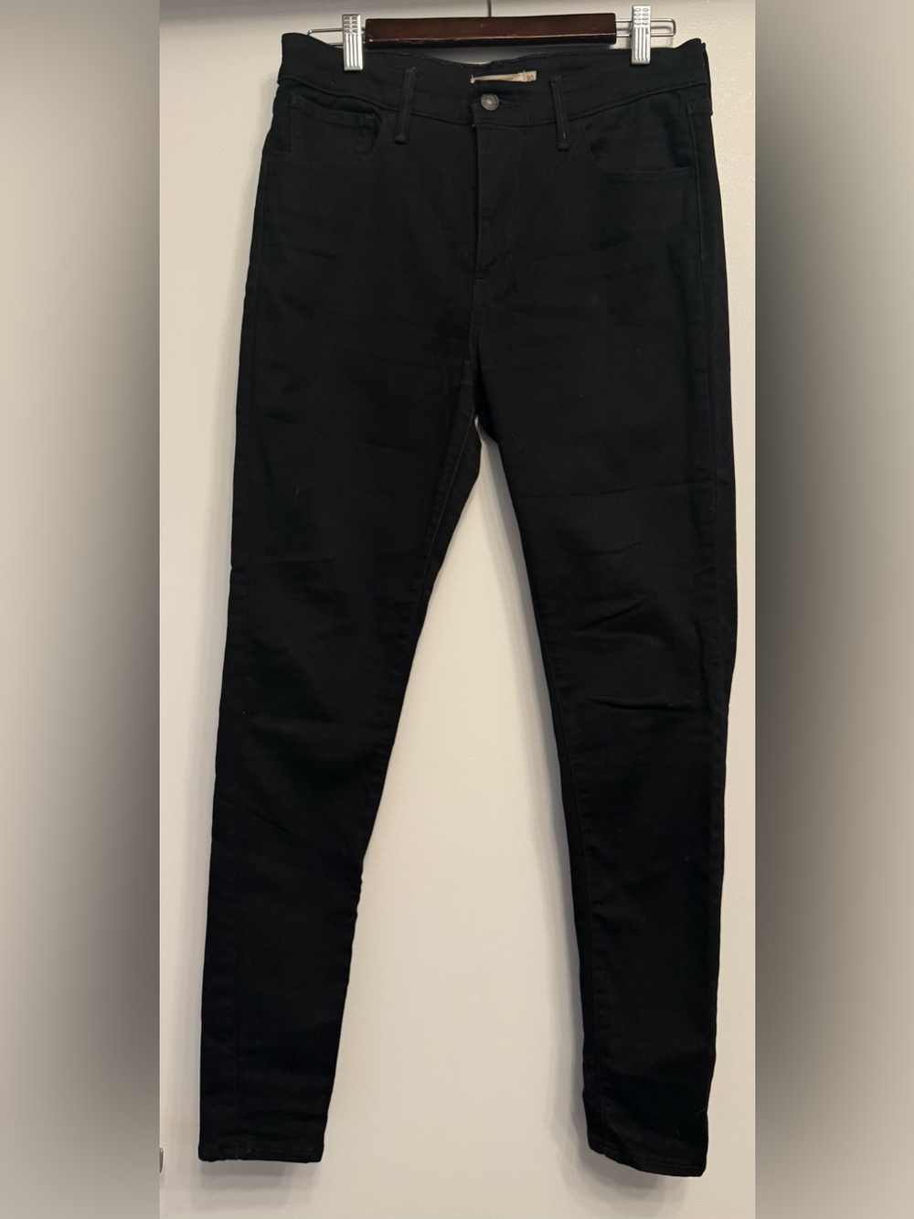 Levi’s 720 High Rise Super Skinny Jeans – Black – Size 30